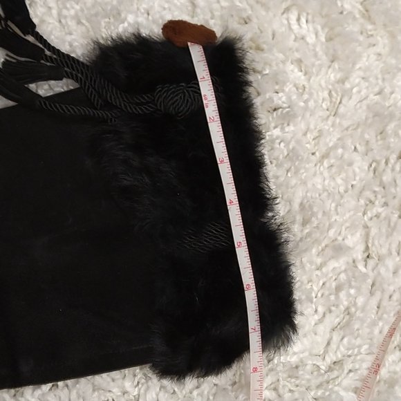 Suede and fur boots with tassel - Picture 4 of 11